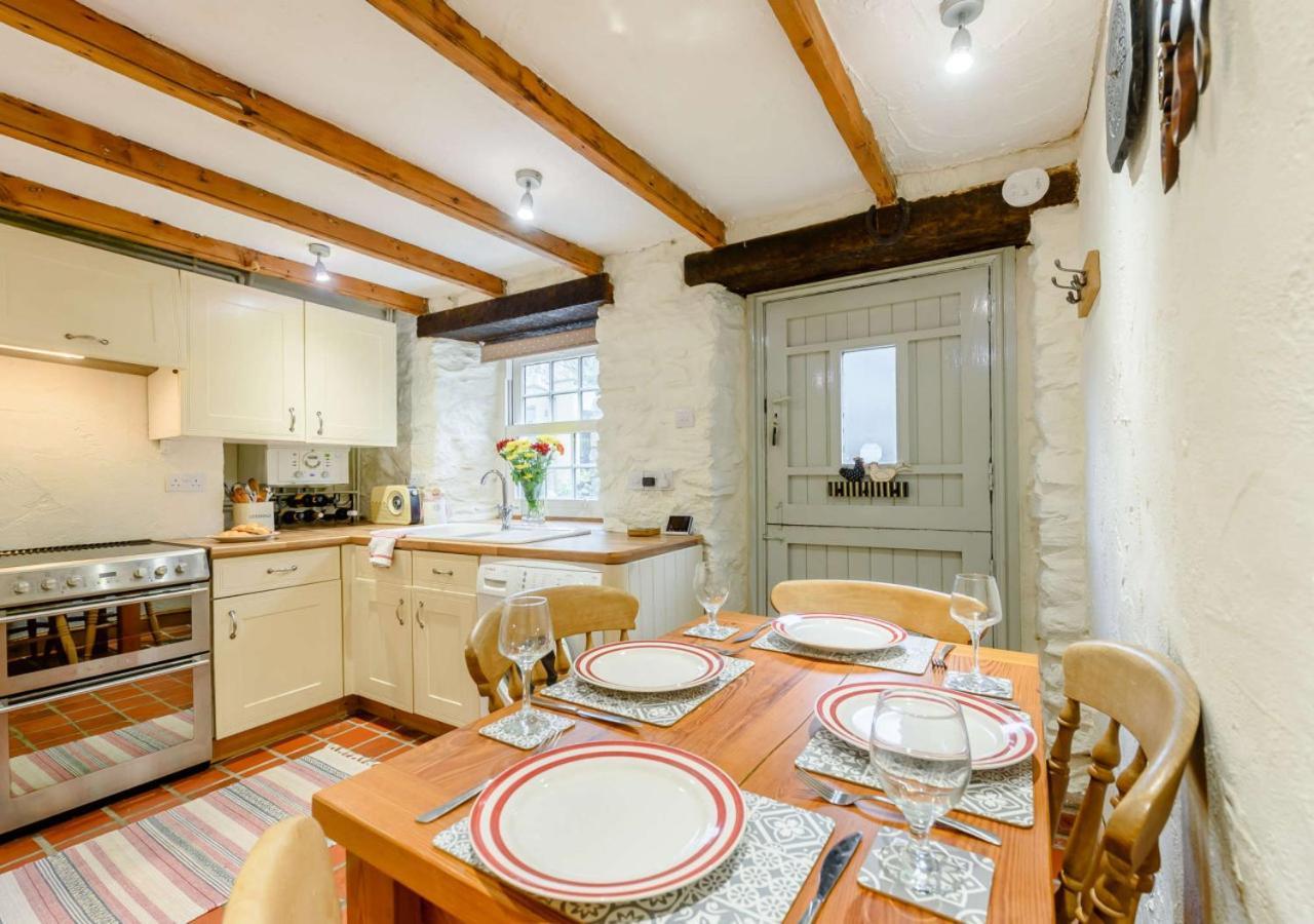 Bwthyn Clyd - St Davids Villa Bagian luar foto