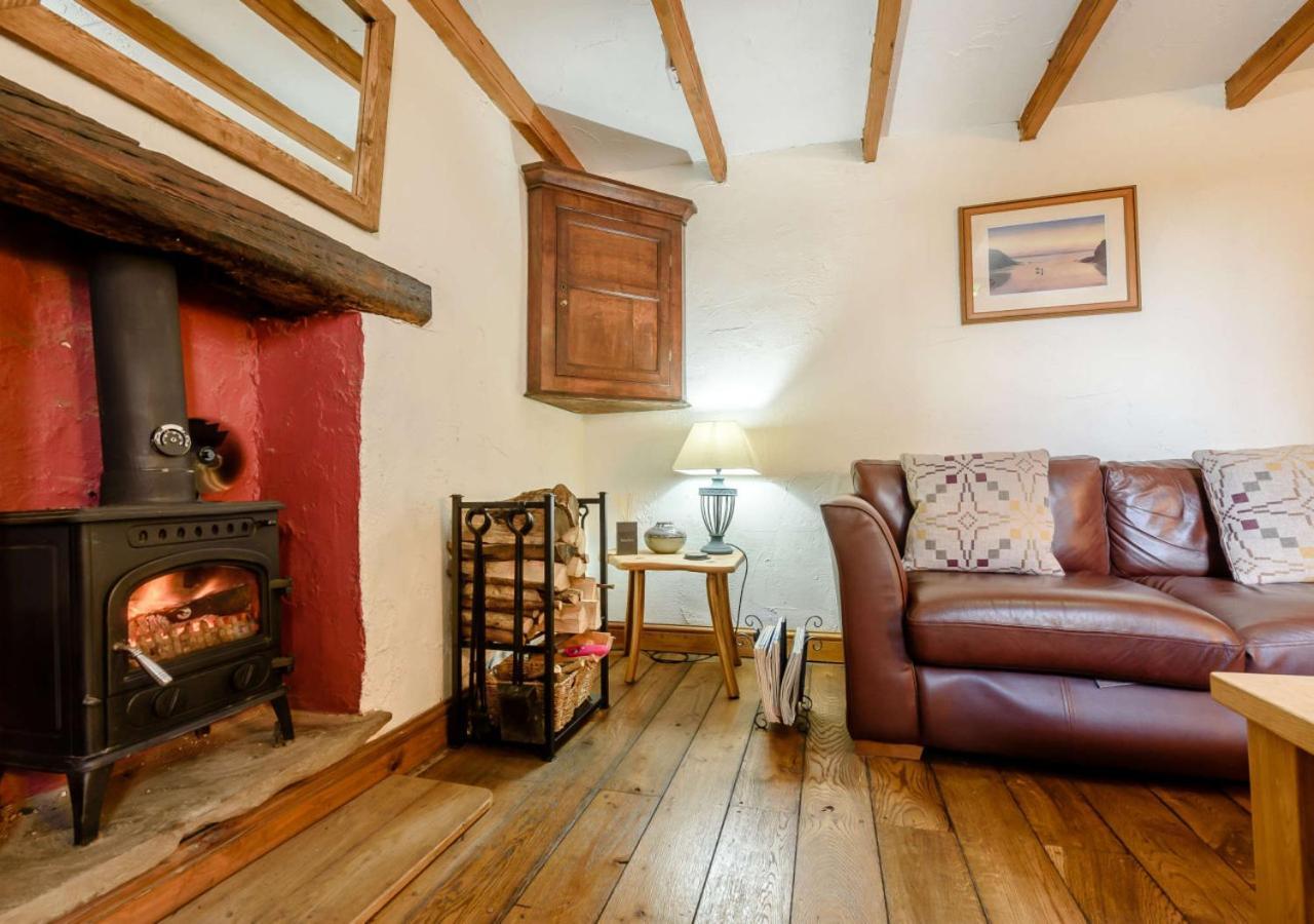 Bwthyn Clyd - St Davids Villa Bagian luar foto
