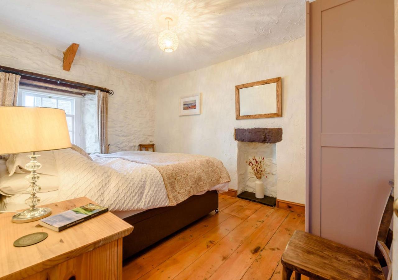 Bwthyn Clyd - St Davids Villa Bagian luar foto